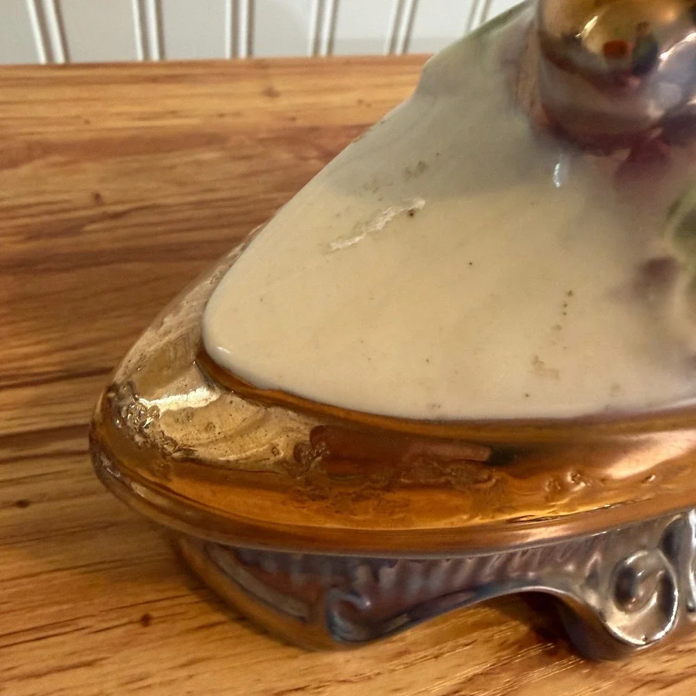 Vintage 1977 Ezra Brooks Ceramic Whiskey Decanter Japan Gold Grape Genie